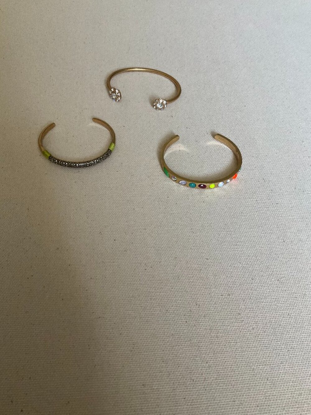j.crew SET of 3 antique gold bangle bracelets. COLOR: MULTICOLOR.